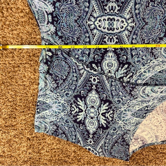 Top - Picture 3 of 4